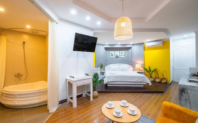 Chin Stays - Hotel and Apartment