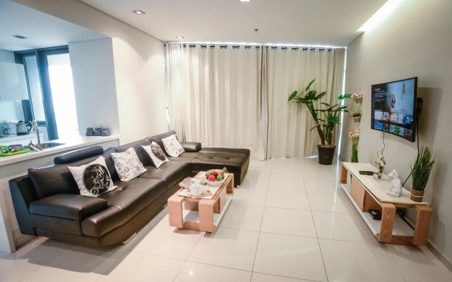 Saigon City View Apartment & Pool