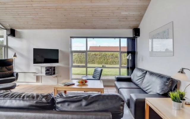 "Wreth" - 300m from the sea in Funen