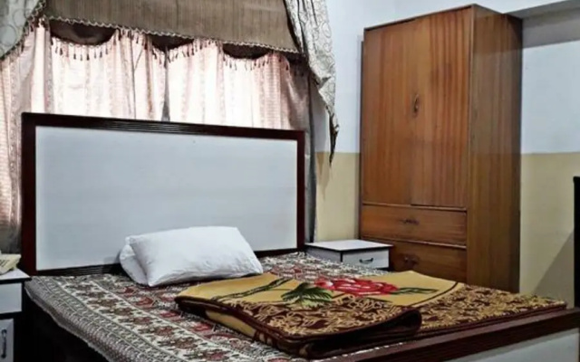 Gulberg View Hotel