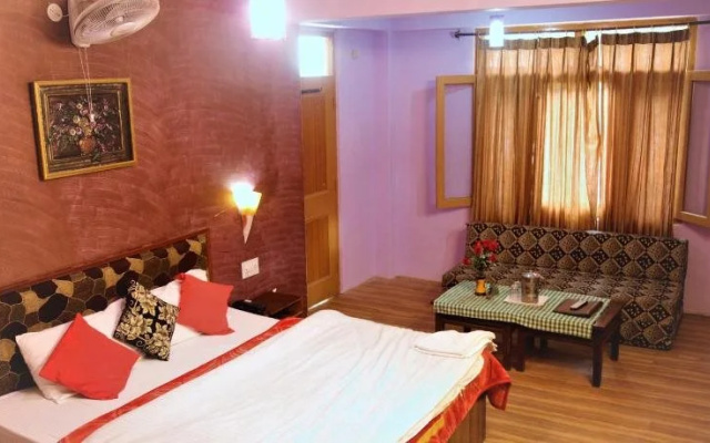 Hotel Chetna & Cottages