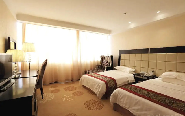 Rich Hotel