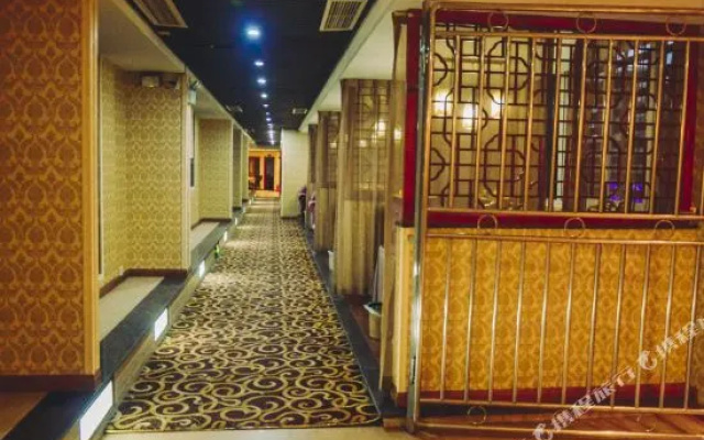 Yibin Haoting Hotel