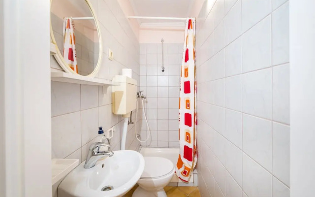 Studio Apartments Near Center 3