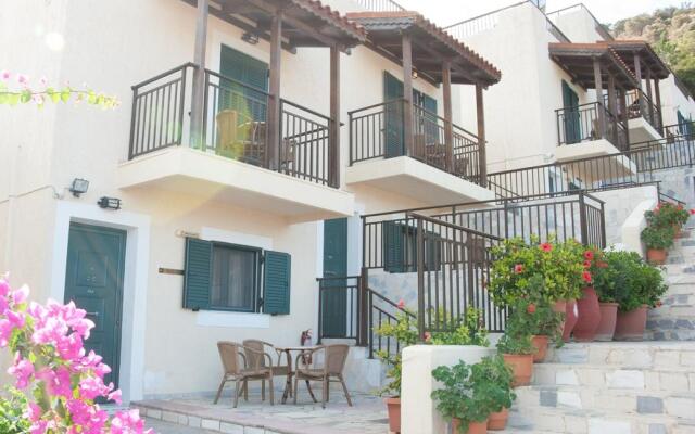 Отель Bella Vista Stalis Hotel Греция, Сталис - отзывы, цены и фото номеров - забронировать отель Bella Vista Stalis Hotel онлайн вид на фасад