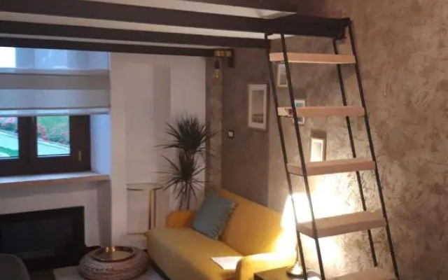 900 meters from Metro&Station CEVA STUDIO