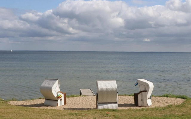 Awesome Apartment in Putbus/rügen With 1 Bedrooms and Wifi