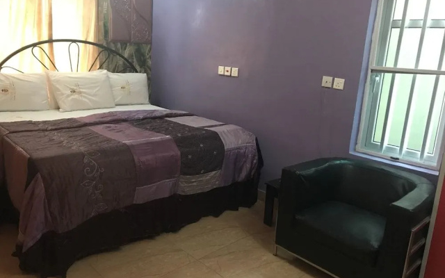 Purple Crown Hotel