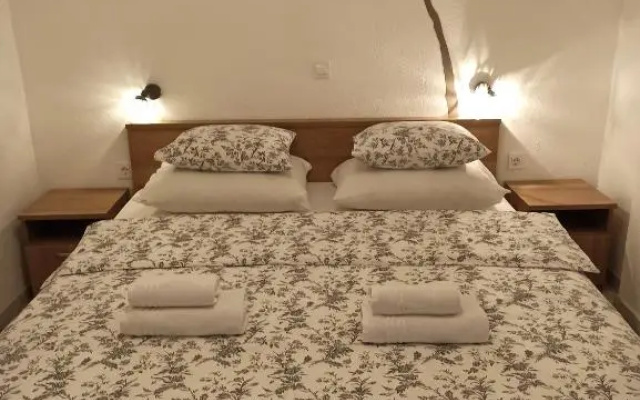 Studio Apartments Una