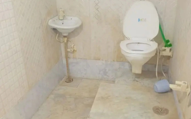 Vrindavan Bunk Hostel by Shiva - 5min Walk from Prem Mandir