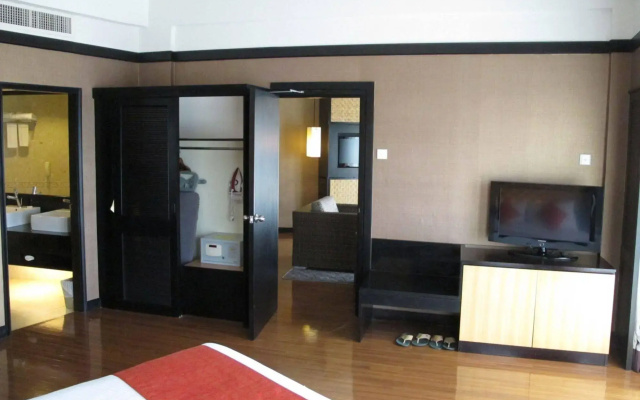 Swiss-Grand Beach Resort Kuantan