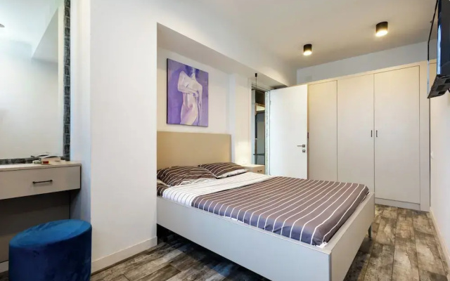 Apartment by Luxe Group SN400