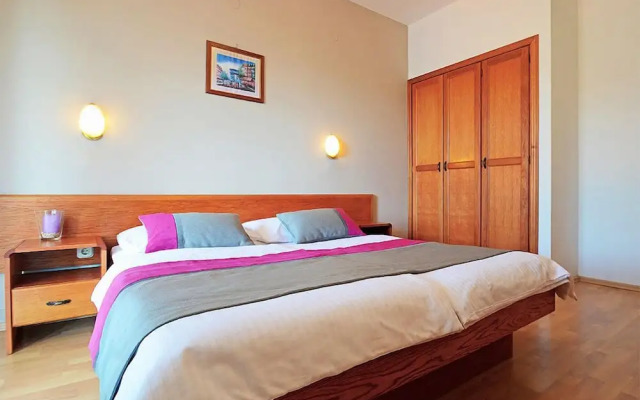 House Adrijana