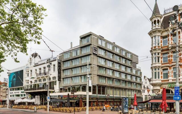 Отель NH Amsterdam Caransa вид на фасад