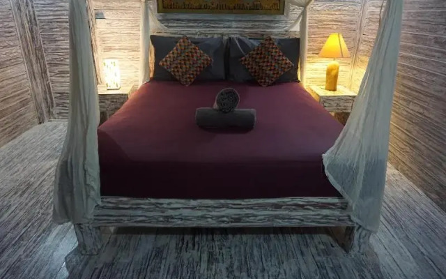 Rickey Villas  Huts