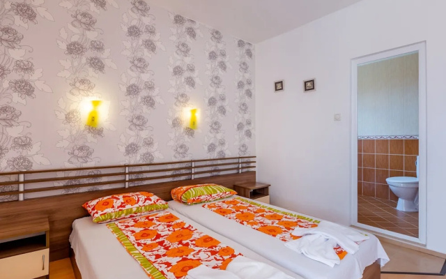Comfort Double Room in Dafinka Guest House