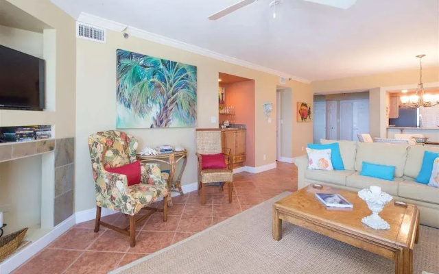 Broadmoor 402 by RedAwning