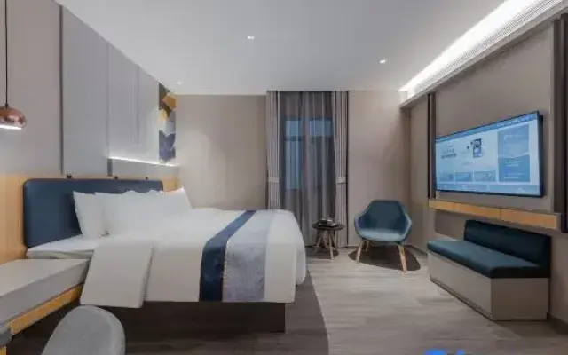 Homeinn Selected Hotel (Nanjing Zhongcai Logistics Dongqi Road Metro Station)