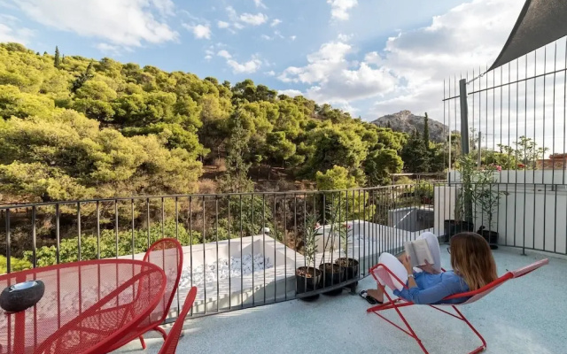 Zoia The Hill 8 Athens City Center
