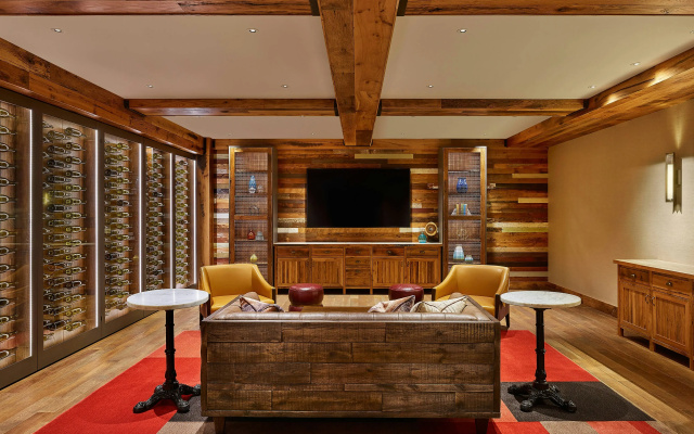 The Nines, a Luxury Collection Hotel, Portland