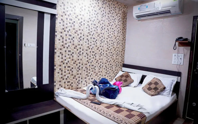 Hotel Qadri 400 Mtrs from Dargah