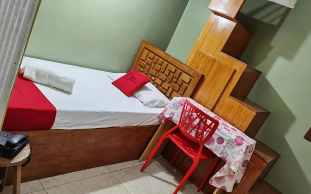 RedDoorz near Colgante Bridge Naga City