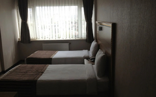 Buyuk Hotel
