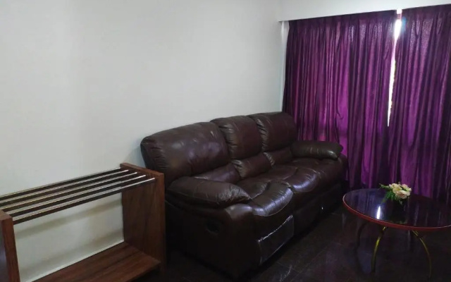 Hotel Shelter