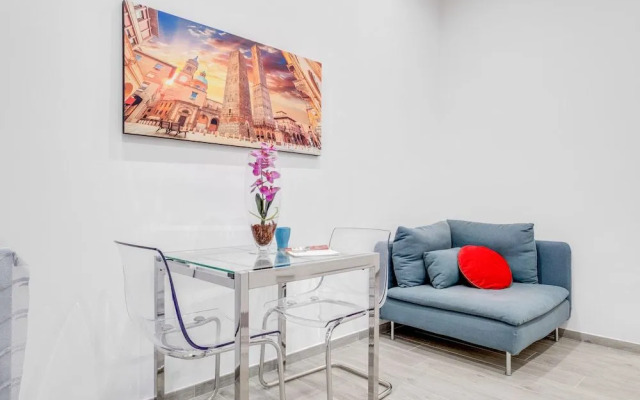 Bolognina Centro-Stazione Apartment