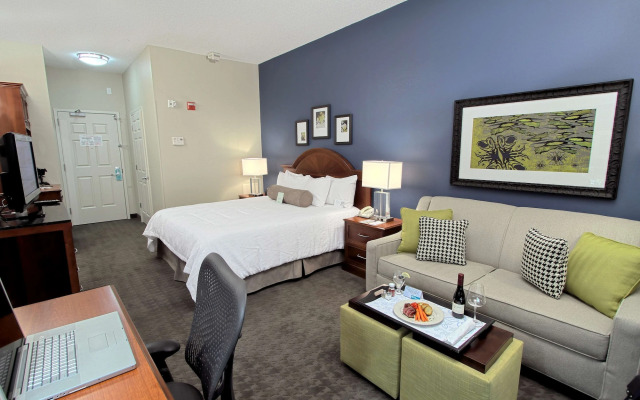 Hilton Garden Inn Westbury