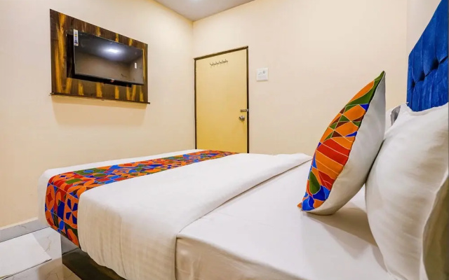 Fabexpress Kurla Inn