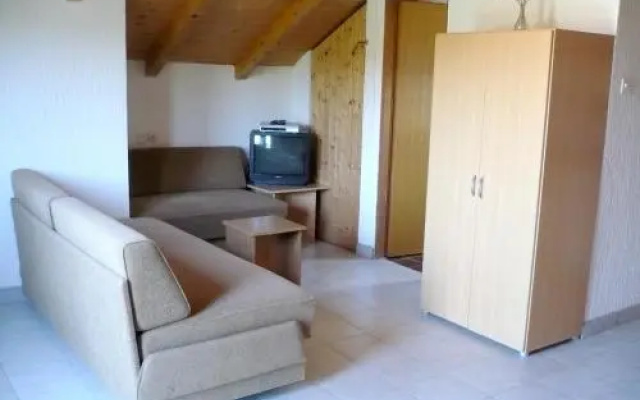 Apartment Obala Petra Kresimira Iv 2