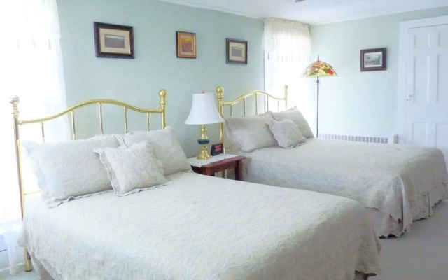 J.D. Thompson Inn