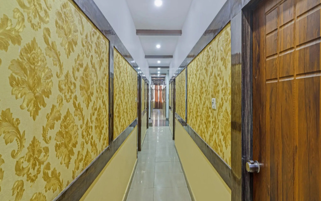 OYO HYD1589 Hotel Dhana Residency