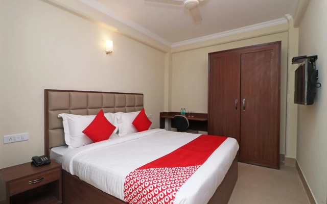 OYO Flagship 74174 Hotel Central Plaza