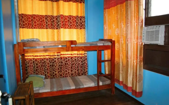 8th Street Guesthouse Sto Nino Cebu - Hostel