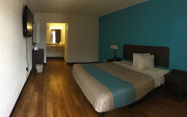 Oyo Hotel St. Louis Lambert Airport