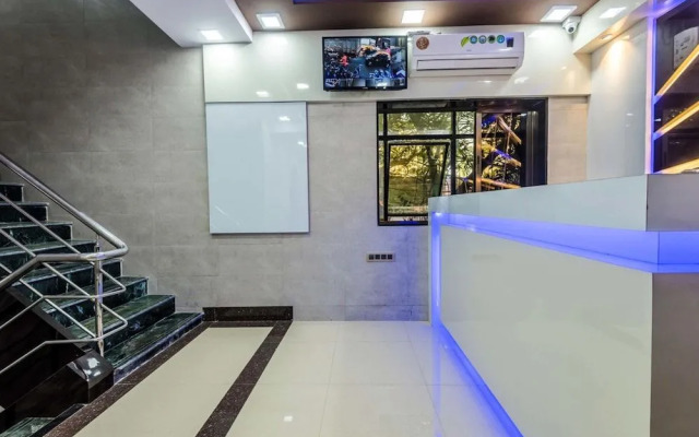 Hotel Plaza Mumbai