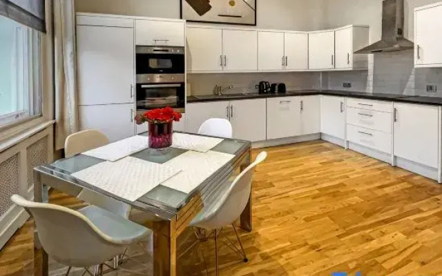 The Chelsea Kensington 159 Apartment