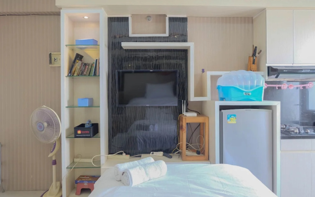 Nice And Fancy Studio At Green Pramuka City Apartment