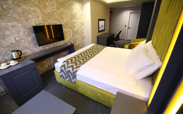 Grand Dora Hotel