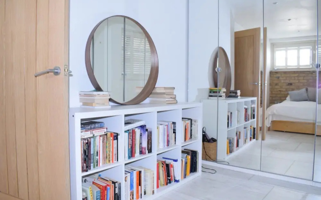 Beautiful 1 Bedroom House in East London