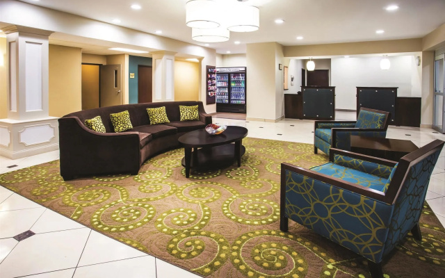La Quinta Inn And Suites Evansville