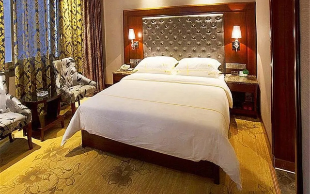 Xiangyun Juntai Hotel