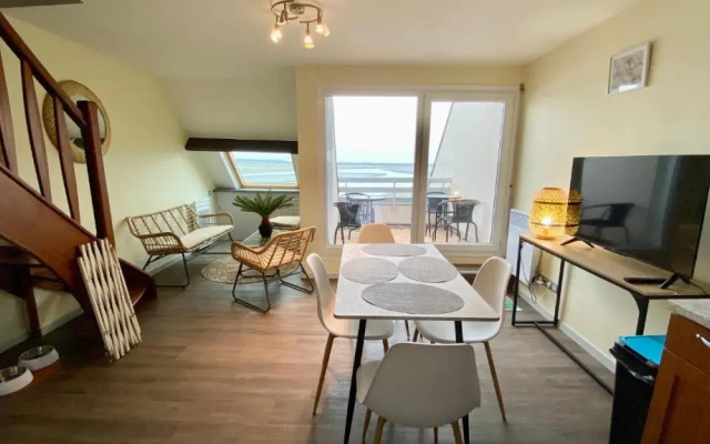 Plein Sud, appartement vue baie, accès direct plage