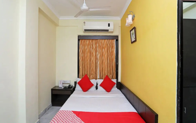 OYO 15258 Hotel Arya International