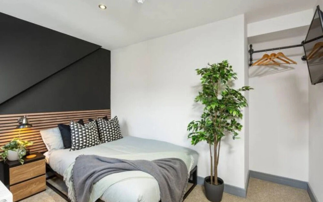 Modern & Fresh Studio Apt