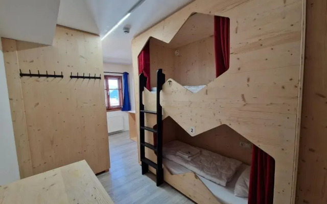 Stanton Hostel