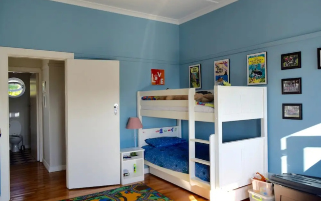 Open Plan 4 Bedroom Houses in City Heart