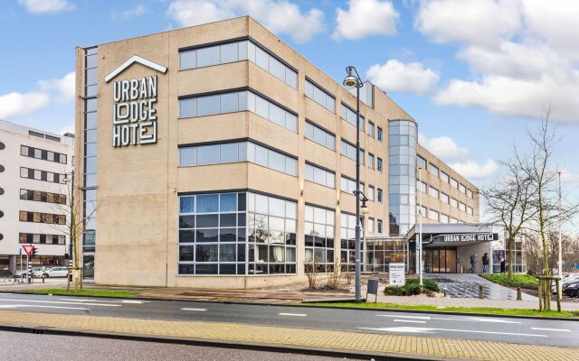 Urban Lodge Hotel вид на фасад
